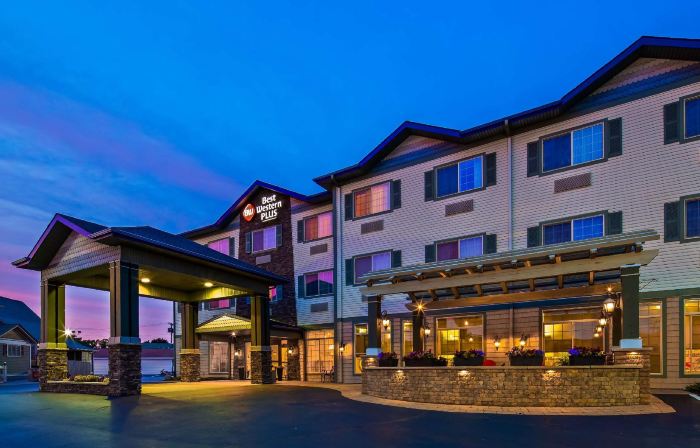 Best Western Plus Vineyard Inn  Suites