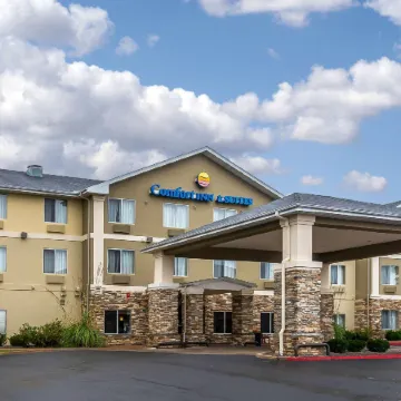 Comfort Inn & Suites