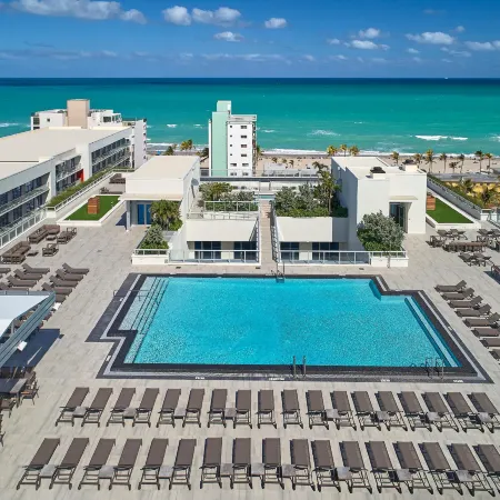 Costa Hollywood Beach Resort