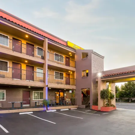Super 8 by Wyndham El Cajon/San Diego