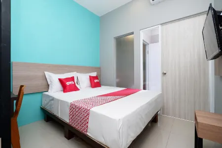 OYO Flagship 2124 Kars Inn Semarang
