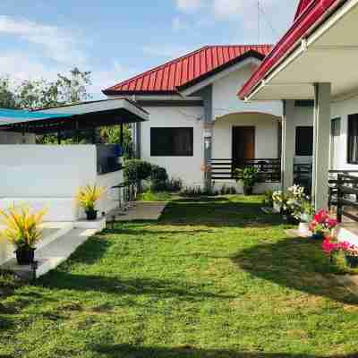 Paradise Beach Guest House Hotel Exterior