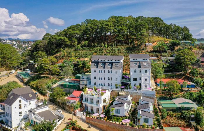 Shin Village Hotel