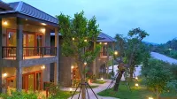 Chiang Klong Riverside Resort Hotell i Pak Tom