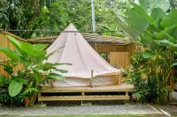 Seren Glamping Hotels in Uvita