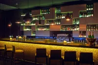 DoubleTree by Hilton Lodz - bar