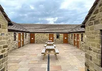 Chevin End Guest House - parking