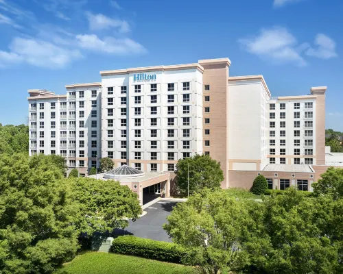 希爾頓夏洛特機場飯店 比利葛拉漢圖書館（Billy Graham Library）附近的飯店
