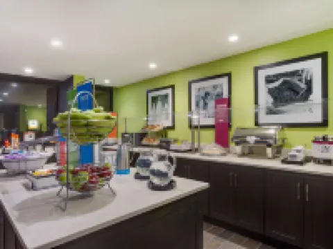 ハンプトン イン ノークロス ノークロスのホテル