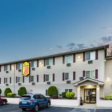 Super 8 by Wyndham Johnstown/Gloversville