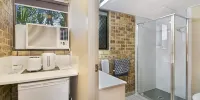 Golden Beach Motor Inn, Caloundra - 三人间 - 底楼