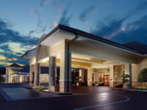 Atlanta Evergreen Lakeside Resort Hotels in Stone Mountain