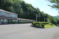 Berkshire Travel Lodge Hotels in Canaan