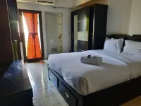 Homey and Strategic Studio Apartment at Metropark Condominium Jababeka