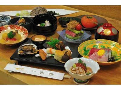 料理 箱根湯本温泉 吉池旅館の写真