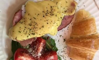 Bondy House Bed & Breakfast - Housity