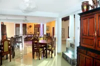 Villa Ceylon Hotels in Miriswatte