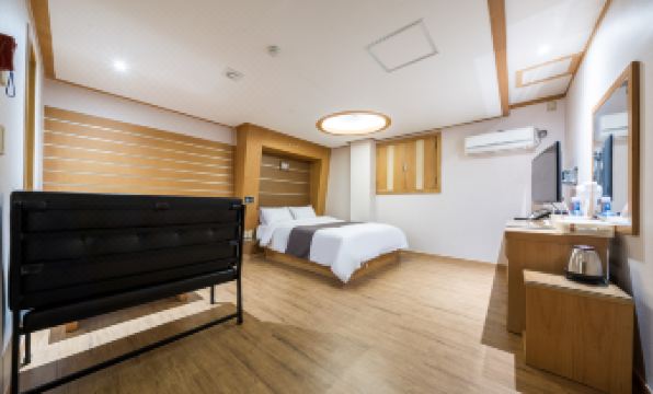 Hoengseong 원주 느낌(Wonju's Feeling) 2-Star Hotel restaurant