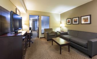 Holiday Inn & Suites Kamloops