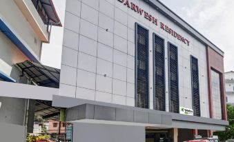 Treebo Darwesh Residency - 500m Railway Station