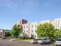Econo Lodge North Academy Hotels near Focus on the Family Bookstore