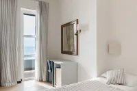 Hotel Riviera Hotels near Teatro Romano