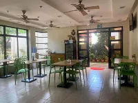 Coron Visitors Hotel - Mountain view