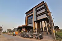 Dev Motel & Banquet Hotels in Nadiad