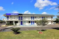 Motel 6 Kingsville, TX