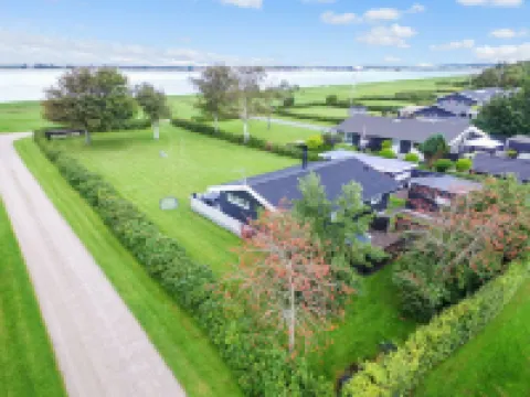 "Ilya" - 90m to the Fjord