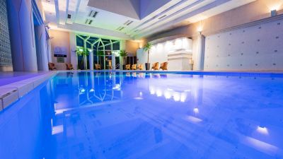 屋内プール オキナワグランメールリゾートの写真