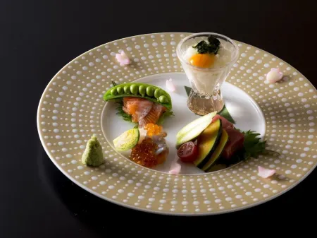 Tsutaya Tokinoyado Kazari