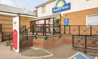 Days Inn by Wyndham Watford Gap