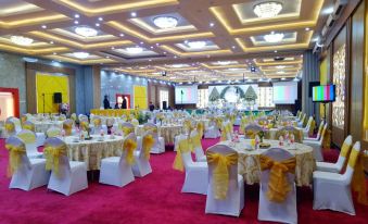 Hotel New Merdeka Pati - Housity