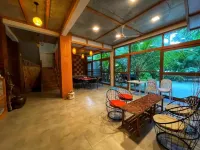 Finolhu Beach Guest House Hotel di Thinadhoo