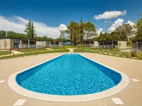 Mobile Homes Camping Santa Marina, Lanterna Hotels in Vabriga