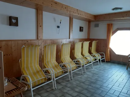 Hotel Berghof Отели рядом с достопримечательностью «Растплац ам Вульфениявандервег»