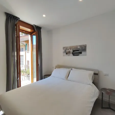 Cris House