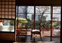 Driftwood Hotels in Chino