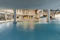 Lake Hill Mazury, a member of Radisson Individuals - Pools
