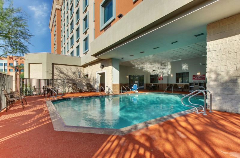 Drury Inn & Suites Phoenix Happy Valley photo 2