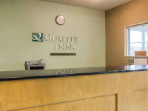Quality Inn I-94 near Wings Stadium Hotels in Kalamazoo