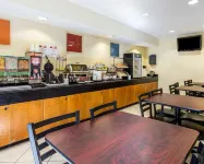 Quality Inn Darien-North Brunswick - petit déjeuner