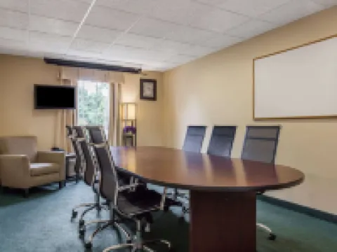 Baymont by Wyndham Lakeland Hotels in Lakeland