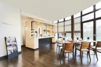 Kyriad Viry-Chatillon Hotels in Essonne