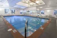 Days Inn by Wyndham Pentwater - Swimmingpools