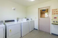 Motel 6 Bristol, VA - 2-Star