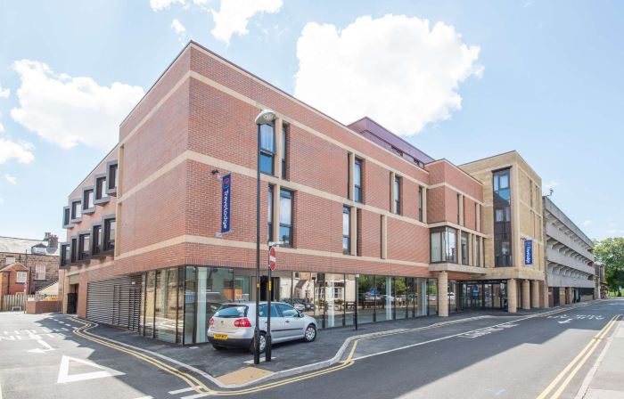 Travelodge Harrogate West Park