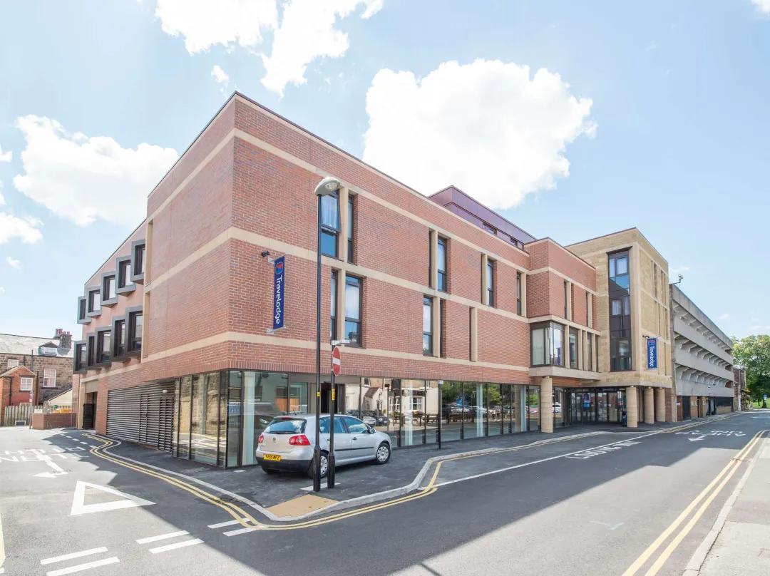 Travelodge Harrogate West Park - Harrogate