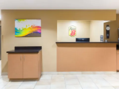 Super 8 by Wyndham Radcliff Ft. Knox Area Hoteles en Radcliff